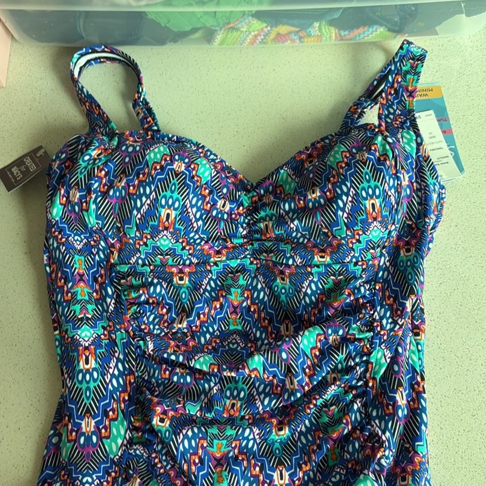 Women's Tummy-Control Shirred-Bodice One-Piece 16 - Picture 3 of 14